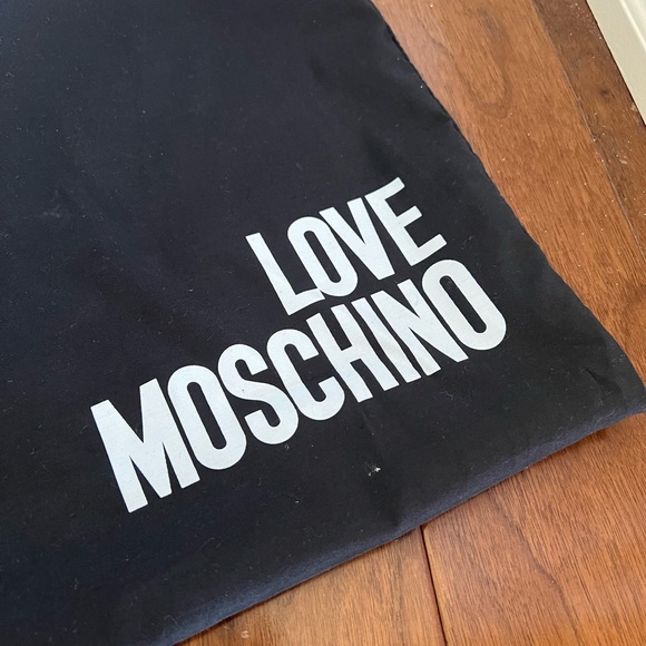 LOVE MOSCHINO BAG ♥️ - Picture 4 of 7
